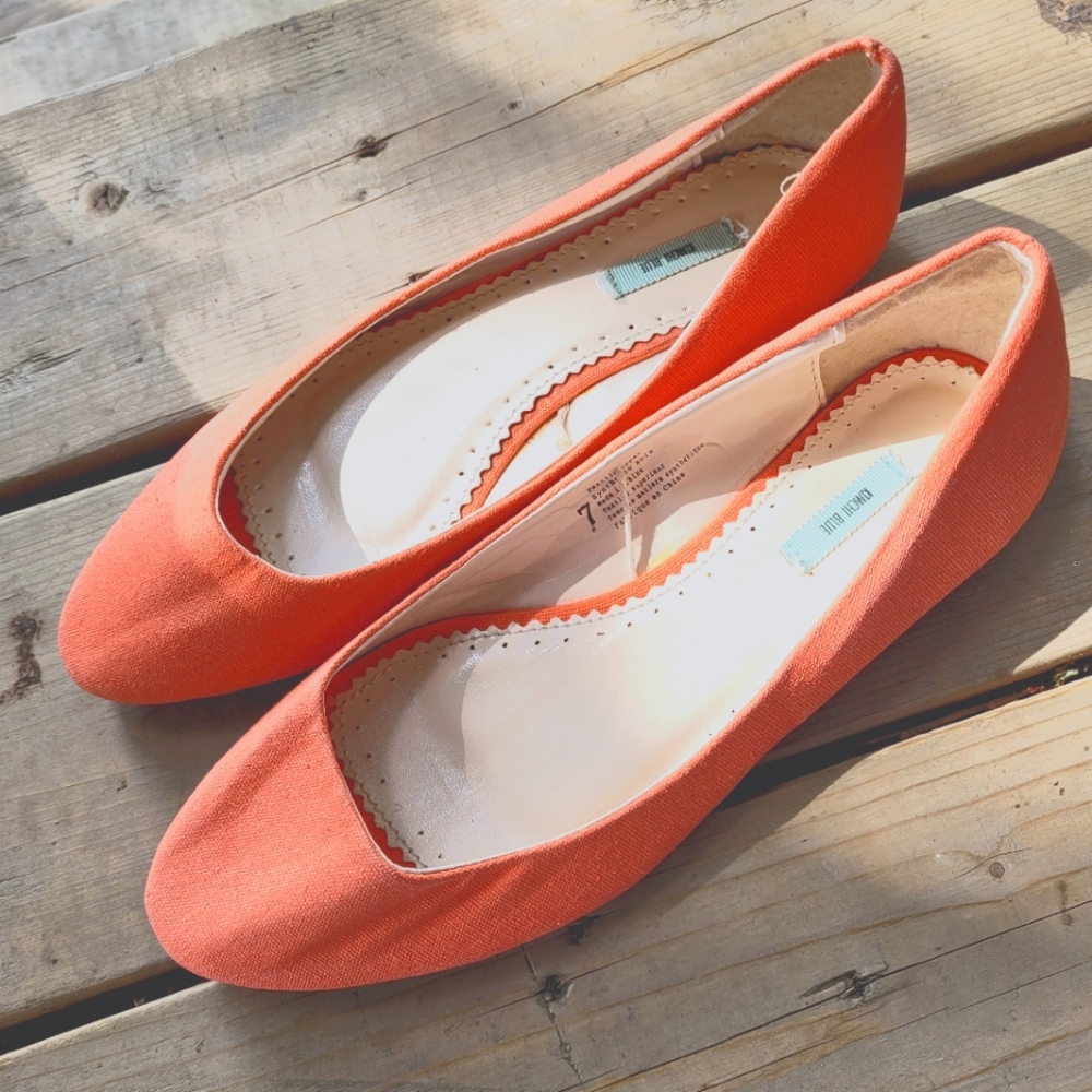 🍊 Urban Outfitters Ballet Flats